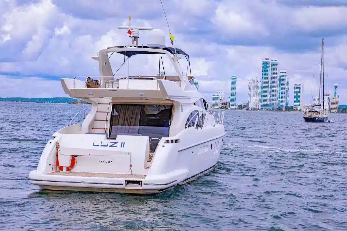 Yate Luz II - Image 9