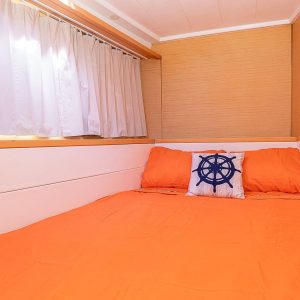 Copia de Catamaran Lagoon S2 3-6