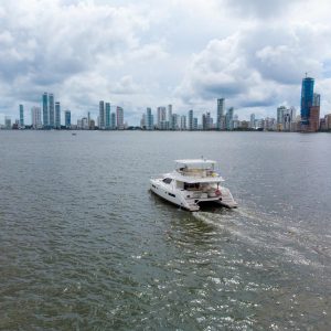Yate Powercat  51 Ft