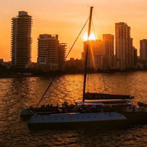 Tour Bahía Yate