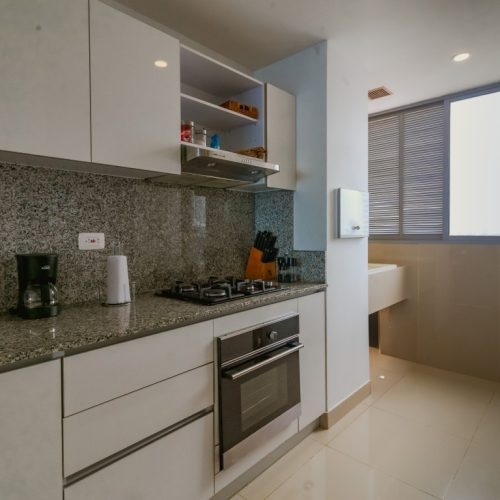 APT 3305 - 10 (Mediana)