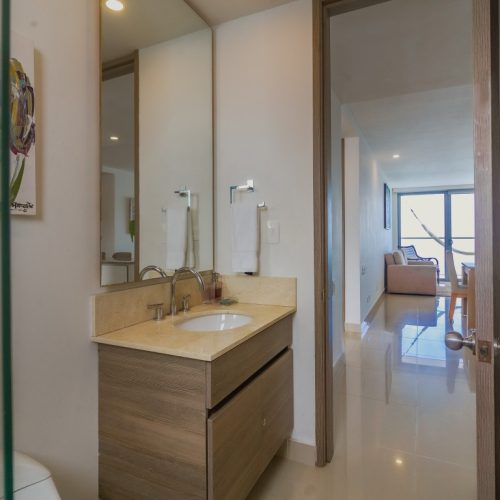 APT 3305 - 15 (Mediana)