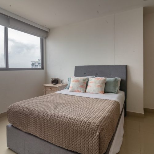 APT 3305 - 18 (Mediana)