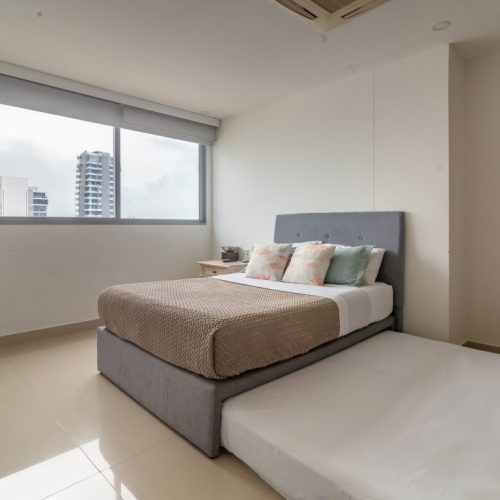 APT 3305 - 21 (Mediana)