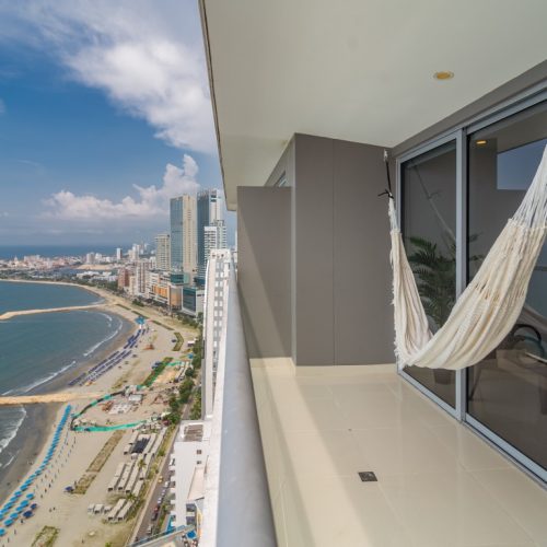APT 3305 - 36 (Mediana)